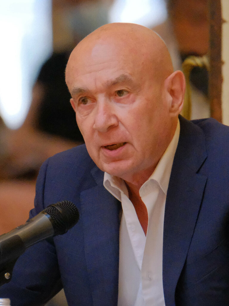 Portrait de Claude Malhuret